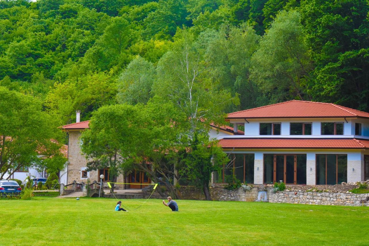 Готель Eco Complex Izvori Варна Екстер'єр фото